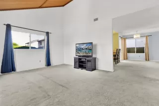 Photo #6: PTP2304859 Listing