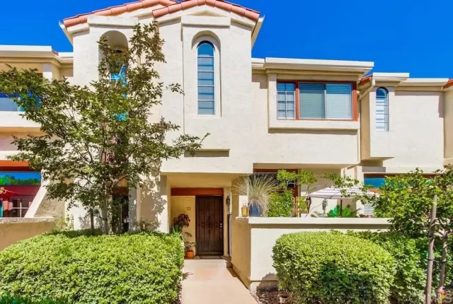 MLS: PTP2304874 Condo For Sale