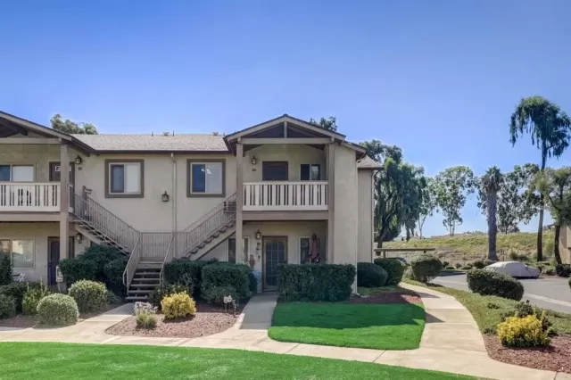 MLS: PTP2304905 Condo For Sale