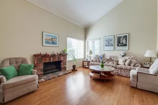 Photo #2: PTP2304954 Listing