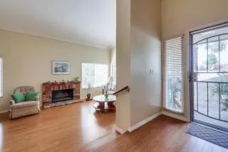 Photo #4: PTP2304954 Listing