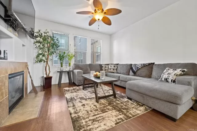 MLS: PTP2304967 Condo For Sale