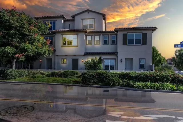 MLS: PTP2304984 Condo For Sale