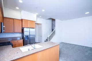 Photo #5: PTP2304984 Listing