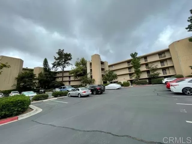 MLS: PTP2304988 Condo For Sale