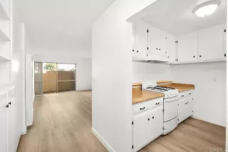 Photo #3: PTP2305001 Listing