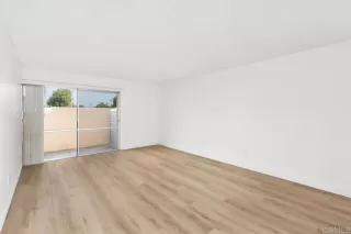 Photo #4: PTP2305001 Listing