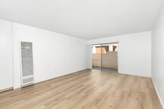 Photo #5: PTP2305001 Listing