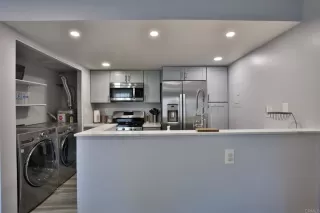 Photo #4: PTP2305010 Listing 