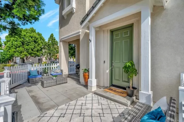 MLS: PTP2305011 Condo For Sale