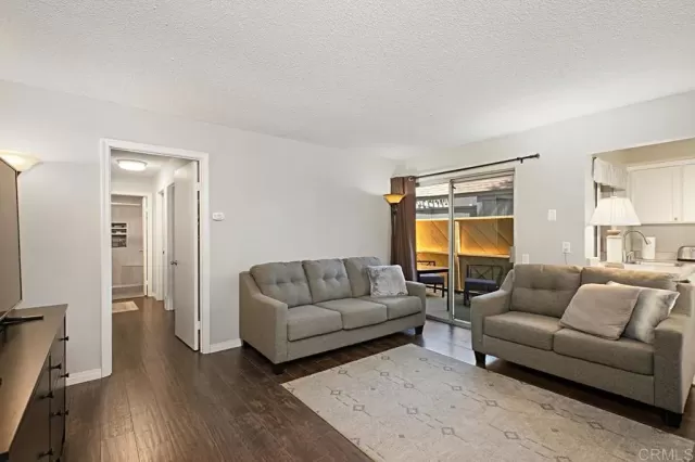 MLS: PTP2305036 Condo For Sale