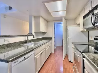 Photo #1: PTP2305039 Listing