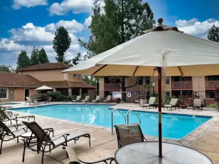 Photo #2: PTP2305039 Listing