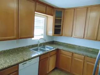 Photo #2: PTP2305046 Listing 