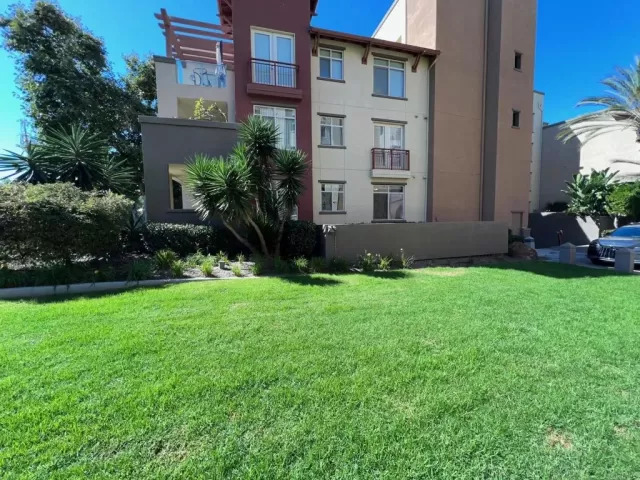 MLS: PTP2305102 Condo For Sale