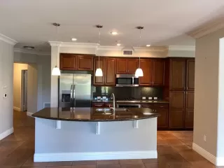 Photo #3: PTP2305102 Listing