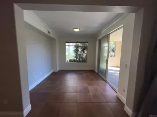 Photo #4: PTP2305102 Listing