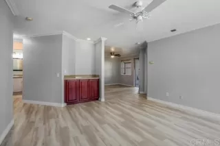 Photo #3: PTP2305117 Listing