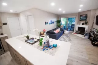 Photo #1: PTP2305128 Listing