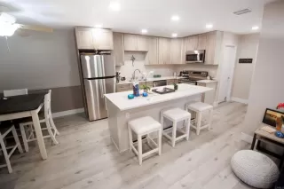 Photo #4: PTP2305128 Listing