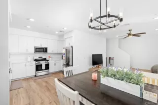 Photo #6: PTP2305135 Listing