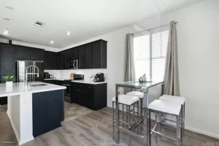 Photo #5: PTP2305199 Listing