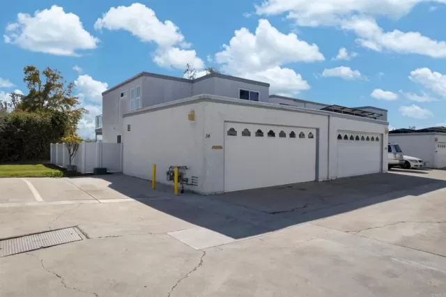 MLS: PTP2305209 Condo For Sale