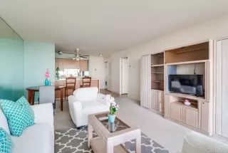 Photo #5: PTP2305220 Listing 