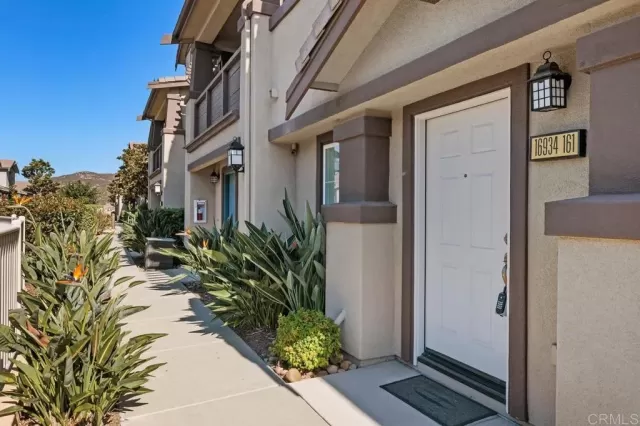 MLS: PTP2305245 Condo For Sale