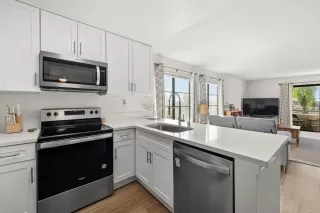 Photo #5: PTP2305269 Listing