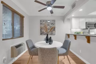 Photo #3: PTP2305275 Listing