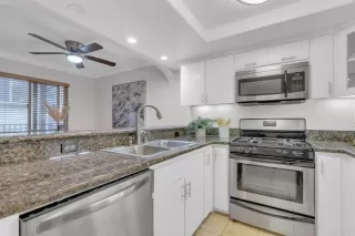 Photo #6: PTP2305275 Listing