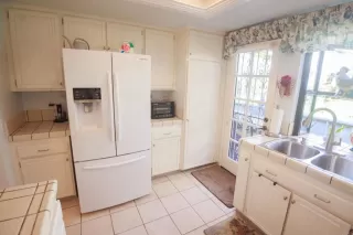 Photo #4: PTP2305294 Listing