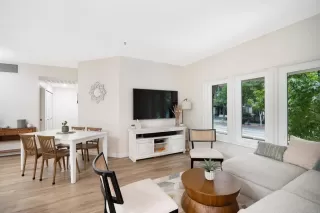 Photo #2: PTP2305423 Listing