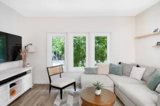 Photo #3: PTP2305423 Listing