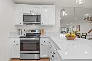 Photo #2: PTP2305471 Listing