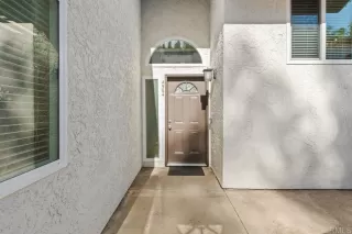 Photo #1: PTP2305493 Listing