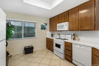 Photo #4: PTP2305493 Listing