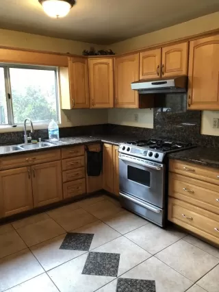 Photo #5: PTP2305499 Listing 