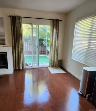 Photo #5: PTP2305522 Listing