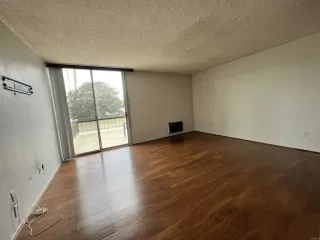 Photo #3: PTP2305529 Listing