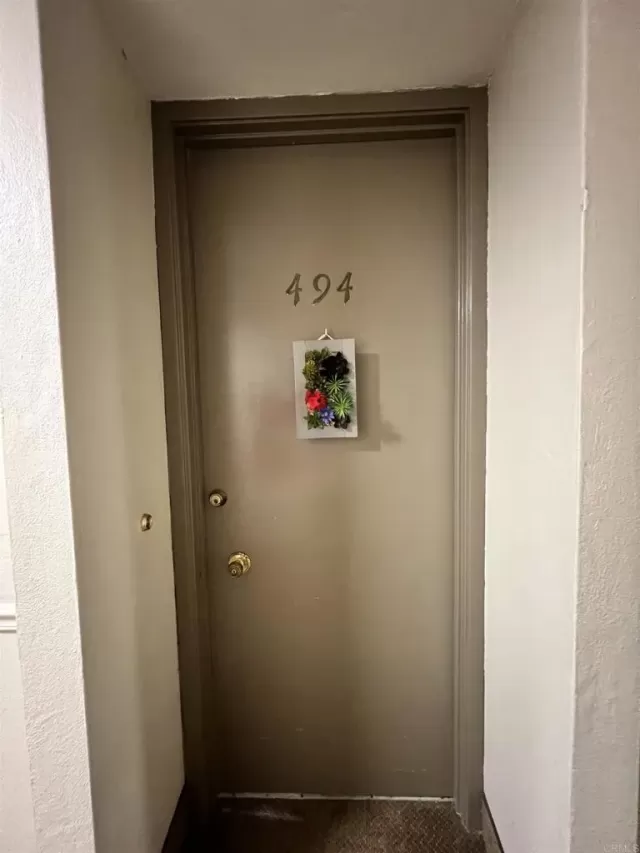 MLS: PTP2305539 Condo For Sale