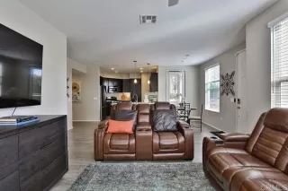 Photo #4: PTP2305544 Listing