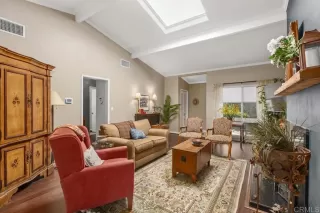 Photo #5: PTP2305563 Listing