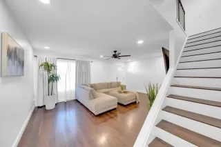 Photo #2: PTP2305589 Listing