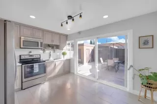 Photo #5: PTP2305589 Listing