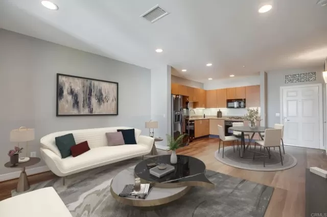 MLS: PTP2305590 Condo For Sale