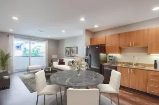 Photo #4: PTP2305590 Listing