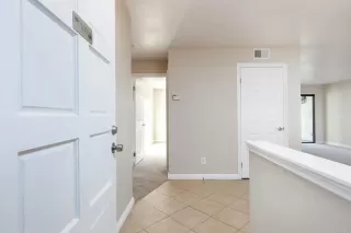 Photo #5: PTP2305592 Listing 