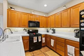 Photo #5: PTP2305603 Listing